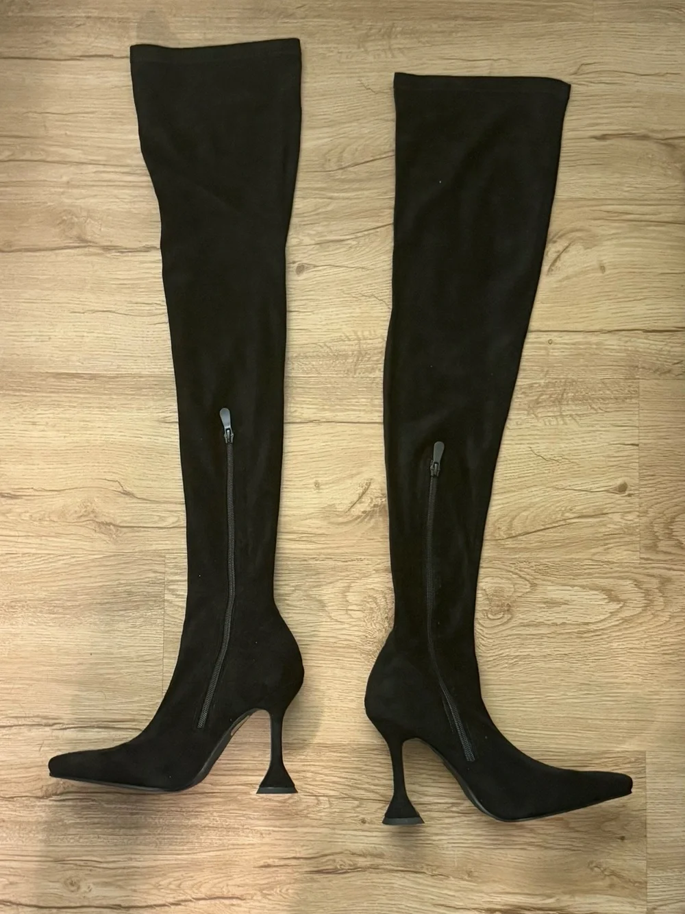 AZALEA WANG ELEVATE THIGH HIGH STRETCH SUEDE BOOT IN BLACK